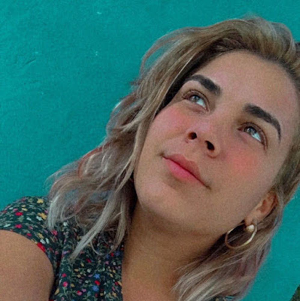 Meet your Posher, Rebeca